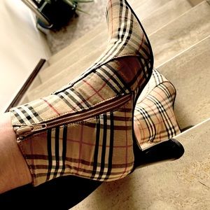 Ankle booties